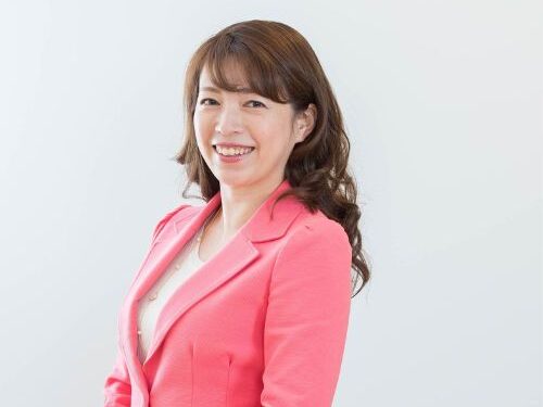 新川智子